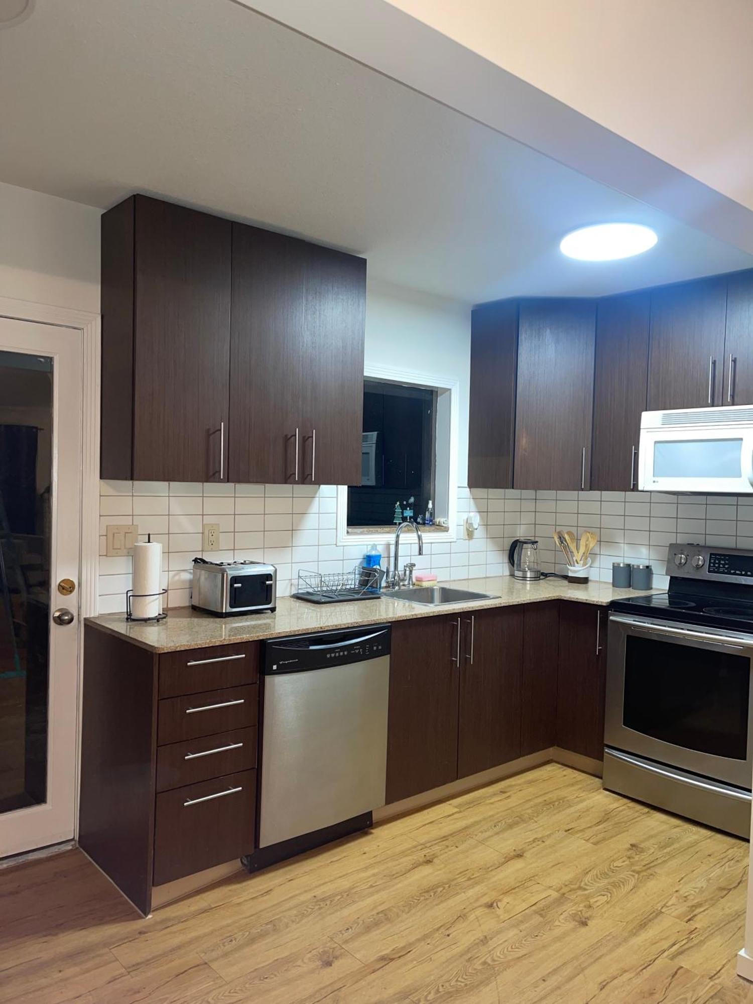 Home In West Vancouver Εξωτερικό φωτογραφία